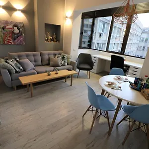 Cozy Novotel Studio - Free Minibar - Quiet & Peace Apartamento